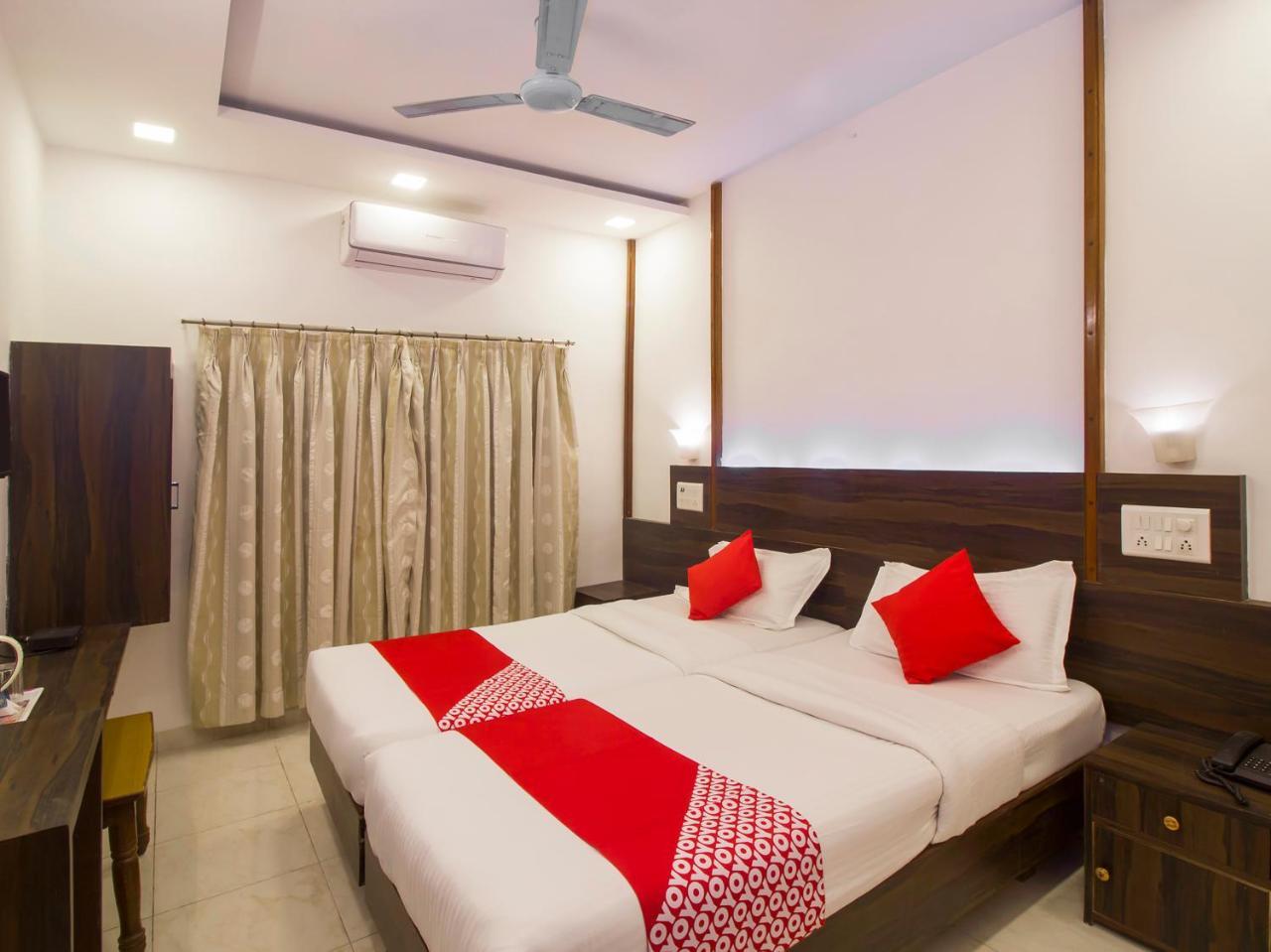 Oyo Flagship 19825 Hotel Panchratna Panvel Exteriör bild