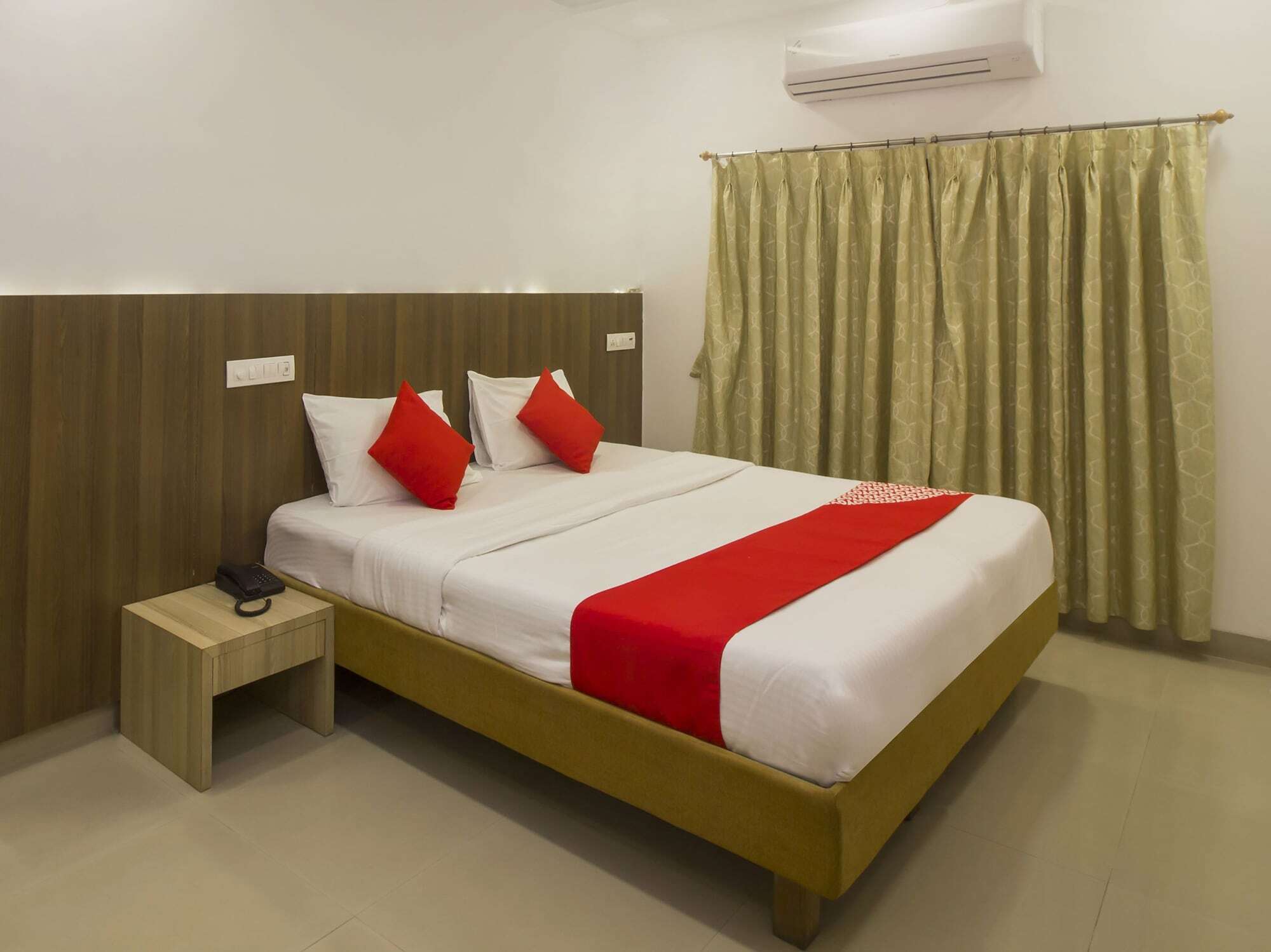 Oyo Flagship 19825 Hotel Panchratna Panvel Exteriör bild